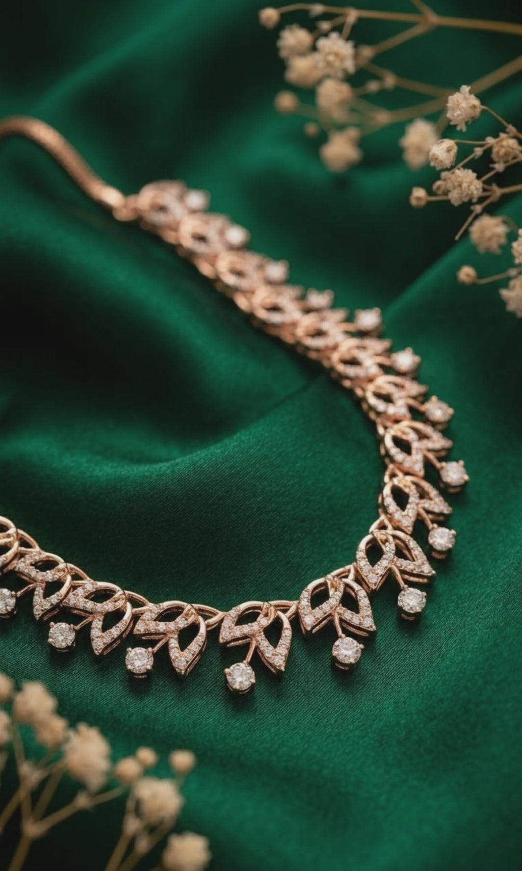 Laurel Vine Natural Diamond Necklace