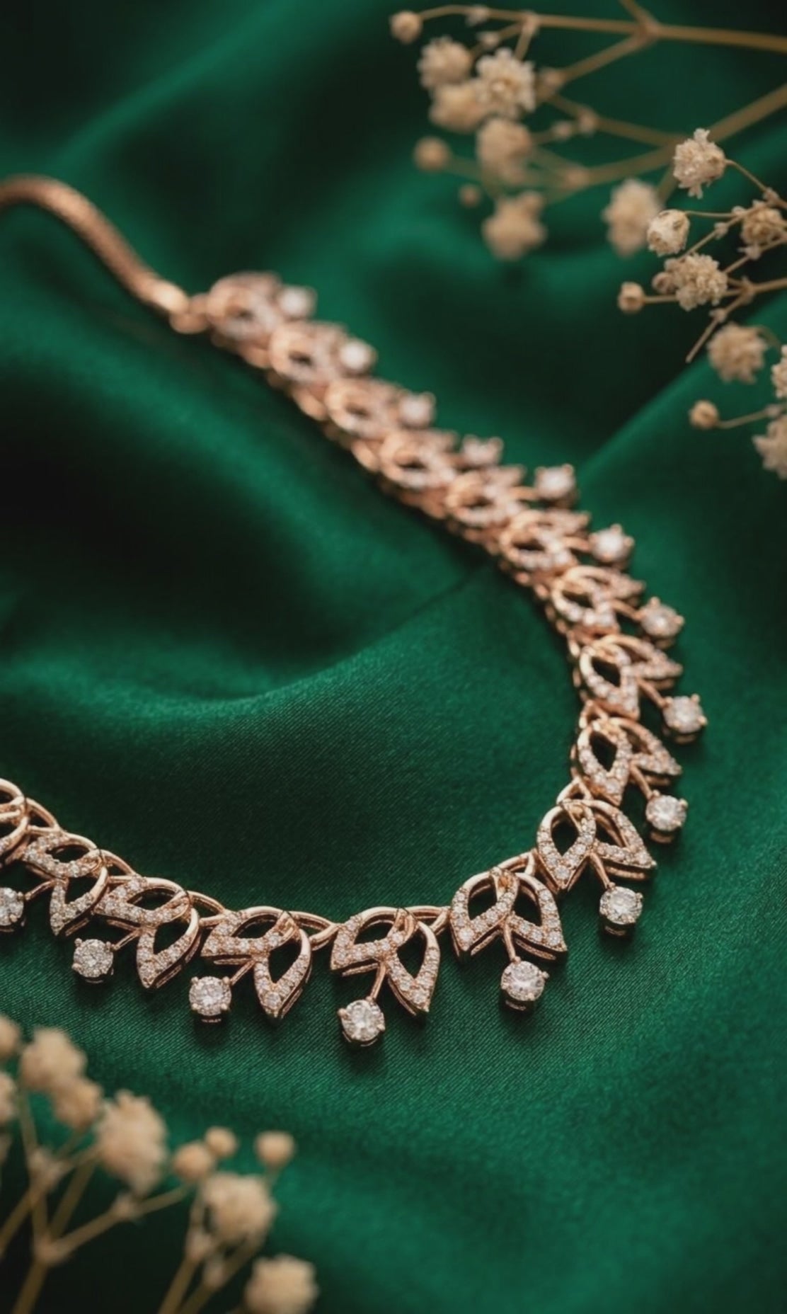 Laurel Vine Natural Diamond Necklace